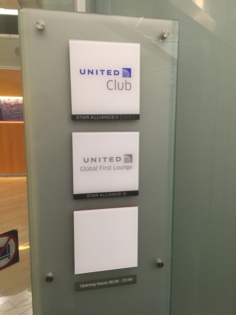 Wejście do United Club