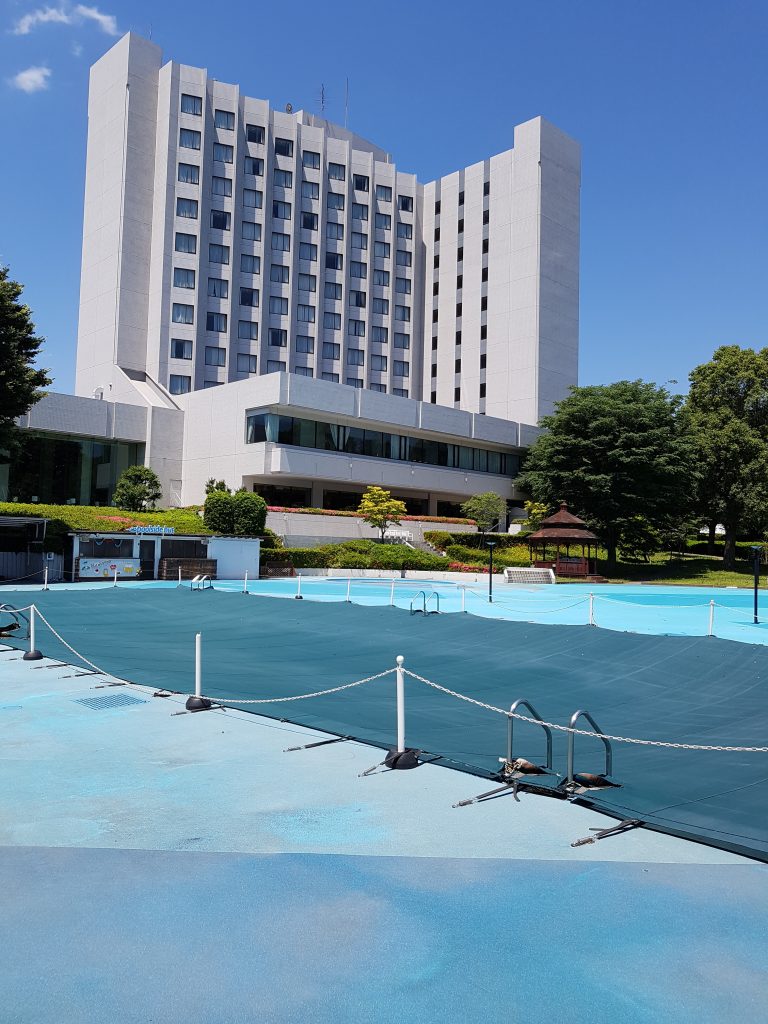 Radisson Narita - basen zewnętrzny