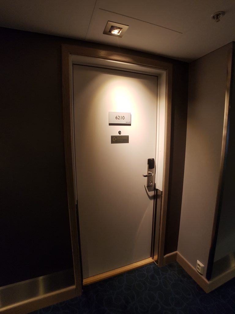 Radisson Blu Oslo Airport, Oslo - wejście do apartamentu 6210