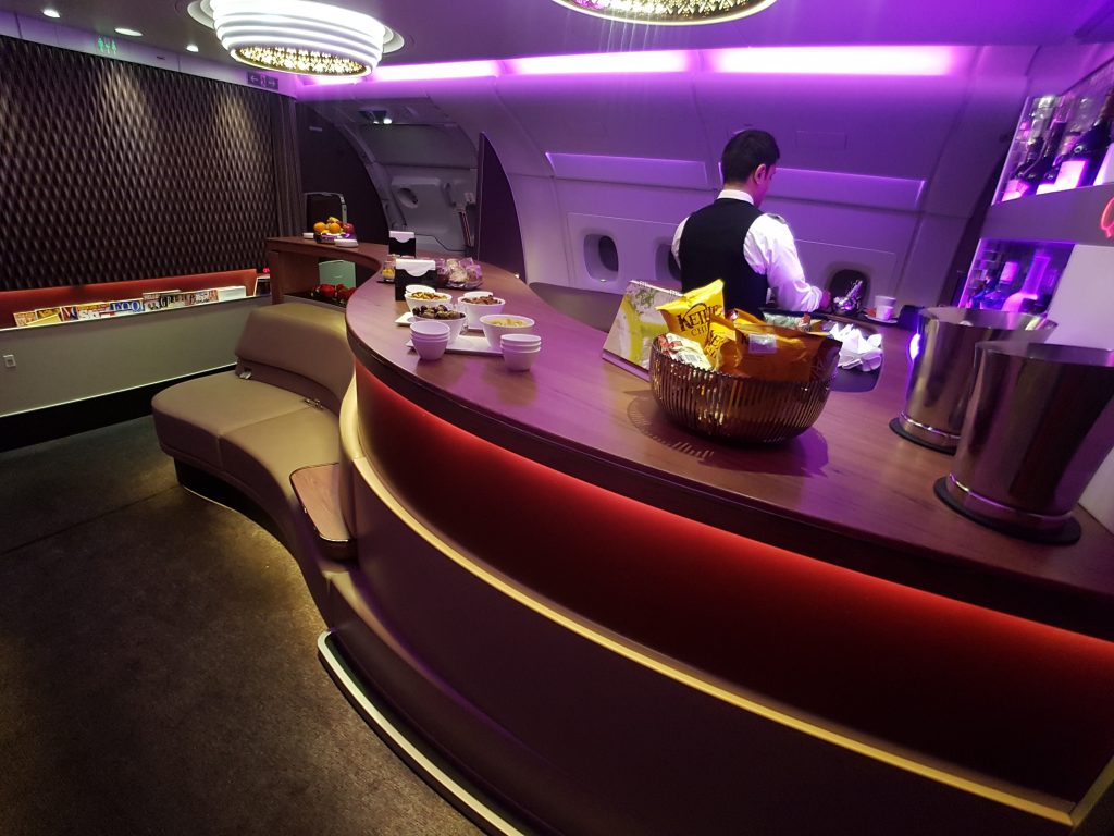 Qatar Airways A380 - bar