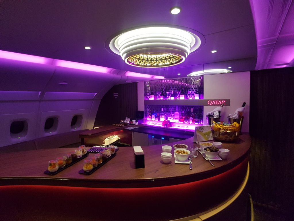 Qatar Airways A380 - bar