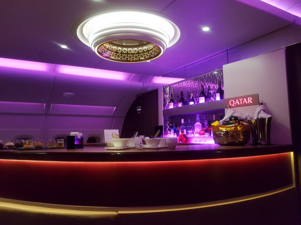 Qatar Airways A380 - bar