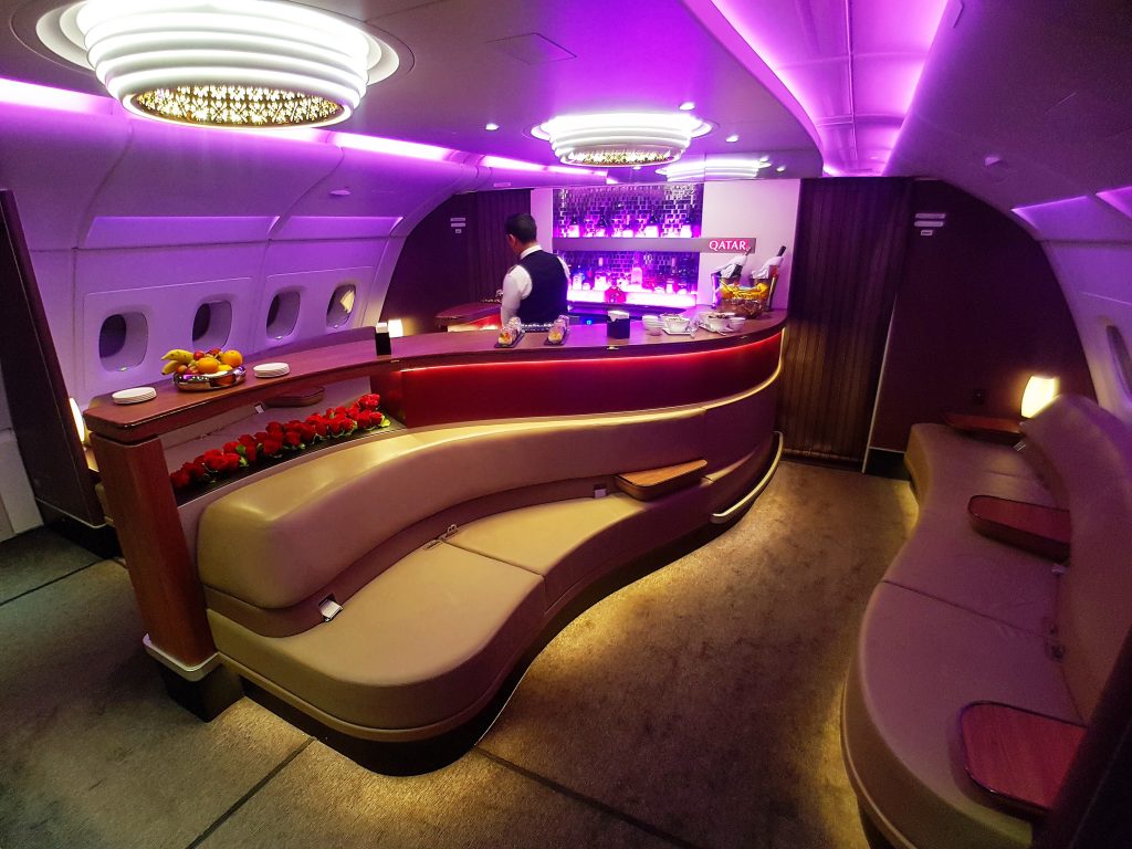 Klasa Biznes Qatar Airways A380 - lounge