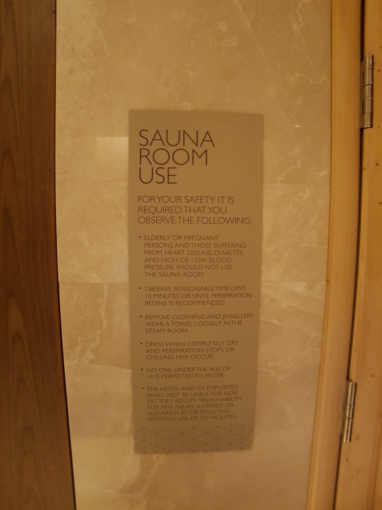 Radisson Blu Plaza Bangkok, Bangkok - strefa fitness - szatnia - sauna sucha