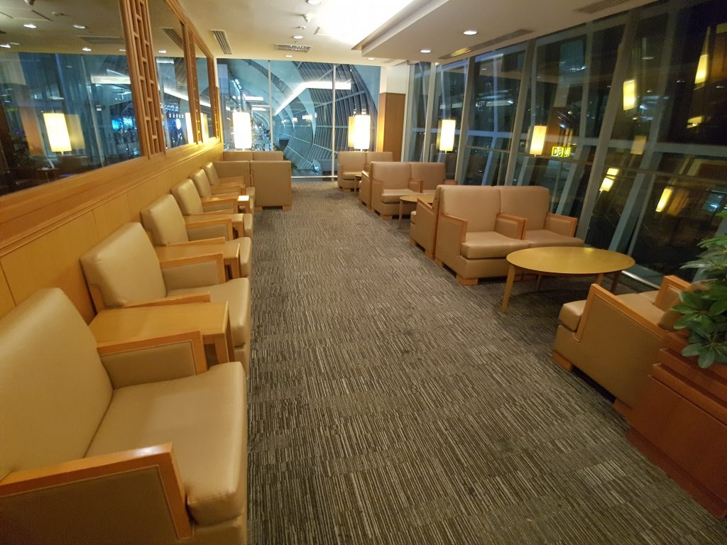 Japan Airlines - Salonik biznesowy Sakura Lounge, Bangkok - sala główna