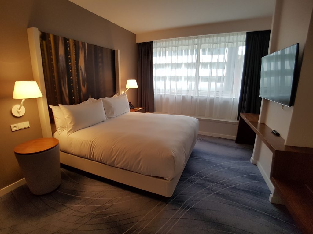 DoubleTree by Hilton Hotel, Wrocław - One Bedroom Suite, sypialnia