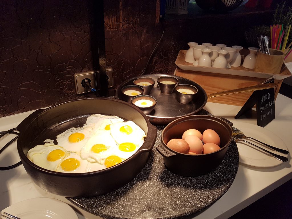 Radisson Blu Royal Astorija Hotel, Wilno - śniadanie - jajka